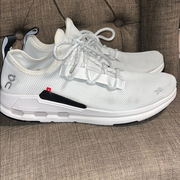 On Running Cloudeasy Men's Sneakers size 9.5 - Picture 1 of 11